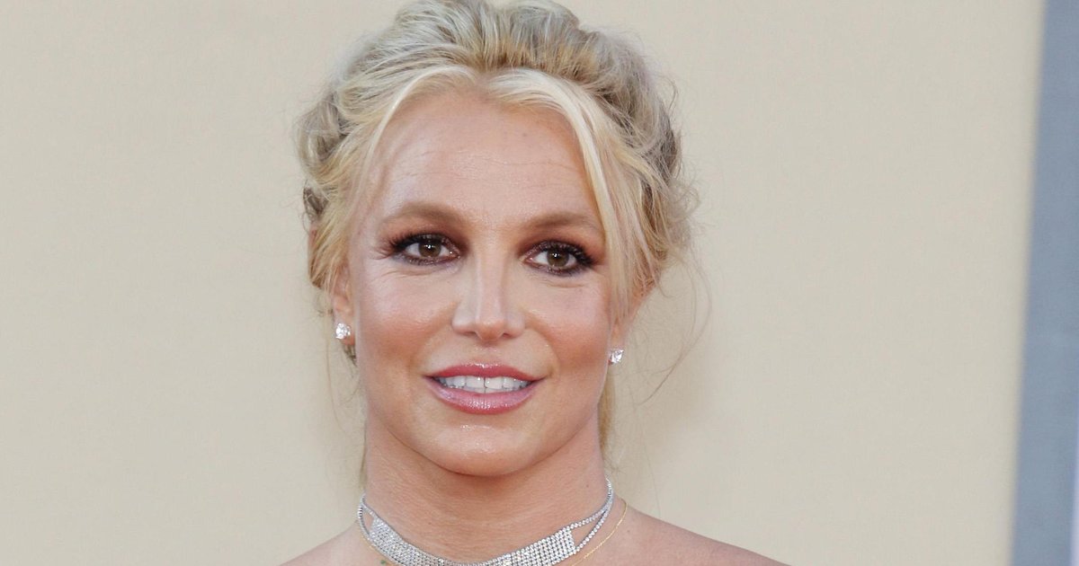 Britney Spears mocked paparazzi for pictures with cellulite