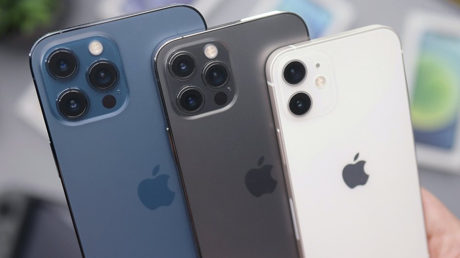 Владельцы этих iPhone сделали резервную копию в iCloud, так как перезагрузка не помогла справиться с зависанием телефона Владельцы этих iPhone сделали резервную копию в iCloud, так как перезагрузка не помогла справиться с зависанием телефона