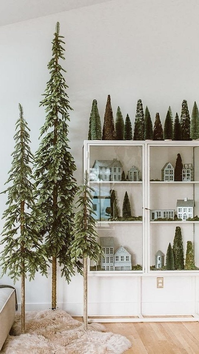 Как найти место для елки в маленькой квартире: 6 решений для владельцев