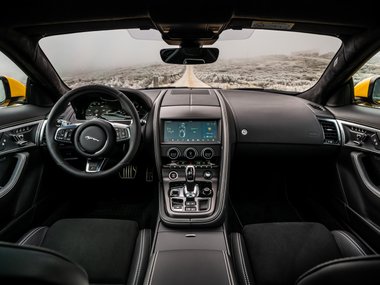slide image for gallery: 25715 | Jaguar F-Type