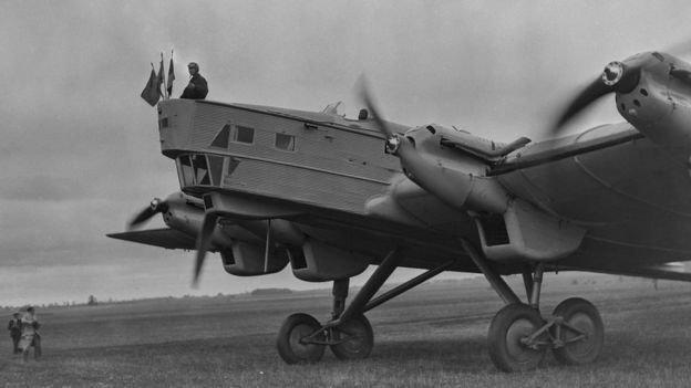 Советские дальние бомбардировщики ТБ-3 в рамках международного турне 1934 года прилетели на Парижский авиасалон. Фото: Getty Images. Источник: BBC News Русская служба