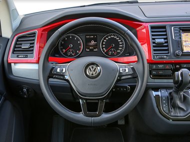 slide image for gallery: 17483 | Volkswagen T6 Generation Six