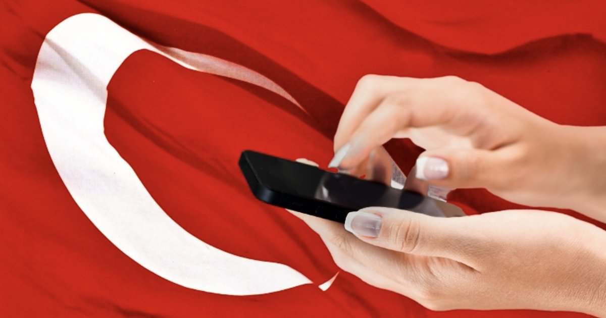 Россиянам запретили ввозить в Турцию больше одного смартфона