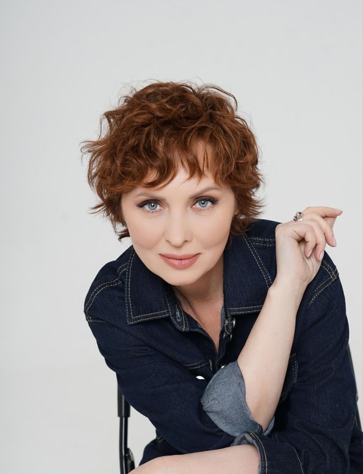 Елена Ксенофонтова Елена Ксенофонтова