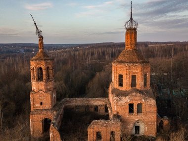 Церковь Георгия Победоносца на Поляне, село Галкино, Калужская область. Год постройки – 1777.