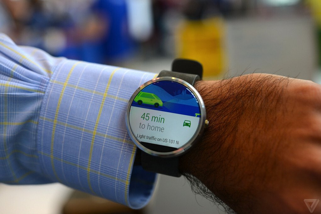 Moto 360 Hi Tech Mail.ru