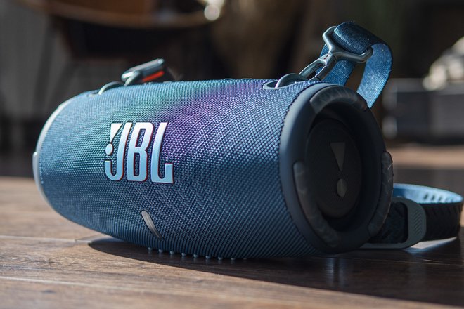 JBL Xtreme 3 действительно такая громкая? Нажми на картинку, чтобы проверить JBL Xtreme 3 действительно такая громкая? Нажми на картинку, чтобы проверить