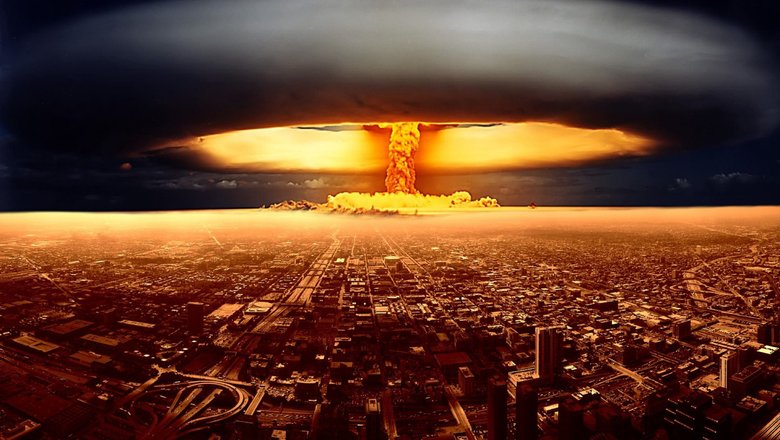 Баба Ванга предсказала крупный взрыв атомной электростанции, который якобы произойдет до конца этого года. Фото: Pinterest