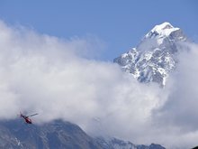 Кадр из Спасатели Эвереста