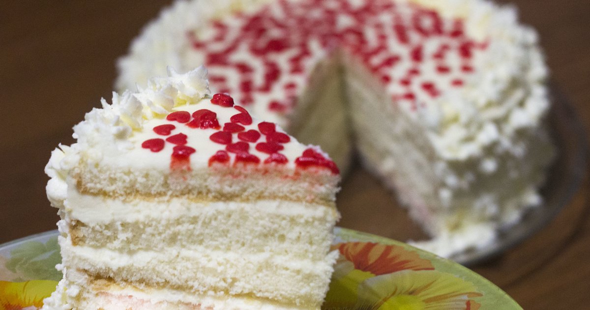 Бисквитный торт с кремом чиз — рецепт с фото