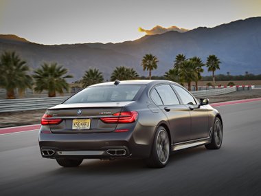 slide image for gallery: 23351 | BMW M760