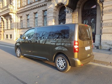 slide image for gallery: 23975 | Citroen Space Tourer