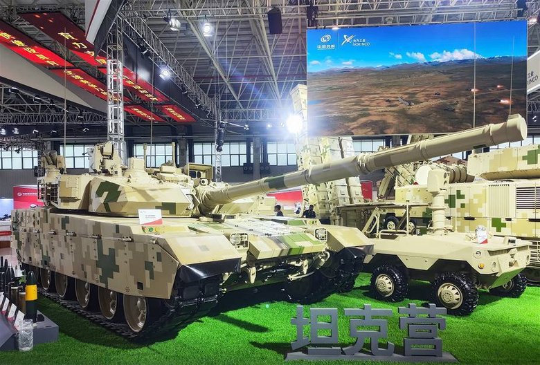 Новый китайский танк VT-4A1 показали на выставке AirShow China 2022. Фото: Weibo