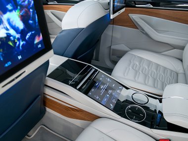 slide image for gallery: 22290 | Новый Volkswagen Touareg: 5 самых важных фактов. Интерьер