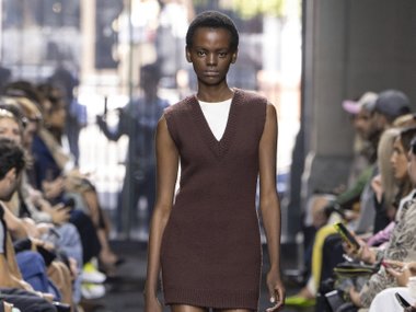 JW Anderson, весна-лето 2025 JW Anderson, весна-лето 2025