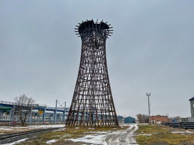 Башня и завод
