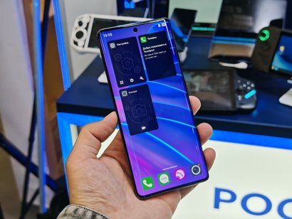 Российские смартфоны «Алькор» и «Мицар» показали вживую Российские смартфоны «Алькор» и «Мицар» показали вживую