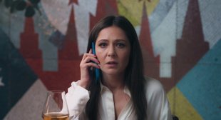 Кадр из сериала «Что делать женщине, если у нее два любовника, а выбрать нужно одного»
