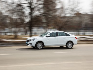 slide image for gallery: 21311 | «Лада Веста» на механике: мучение или избавление?