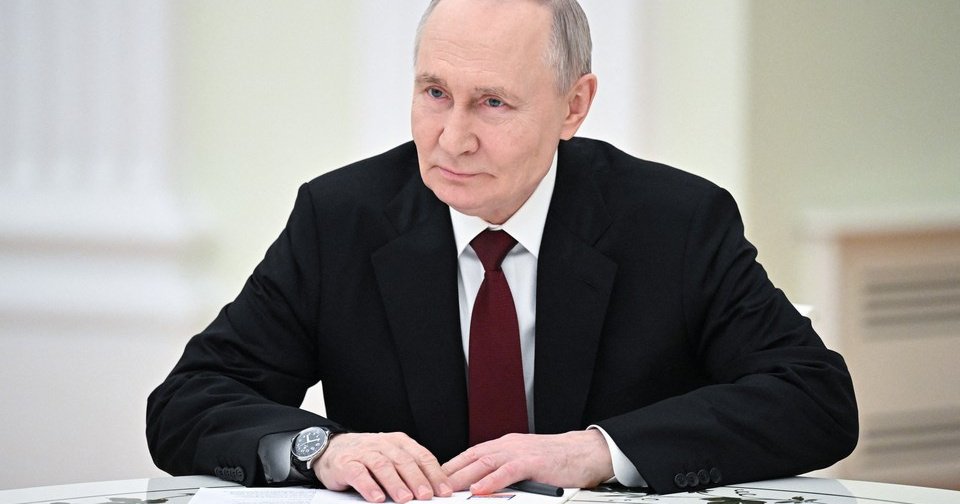 Путин поручил ввести должность советника по воспитанию во всех школах России