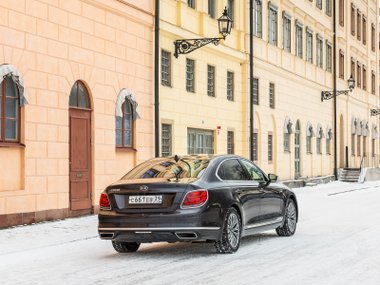 slide image for gallery: 24123 | Kia K900