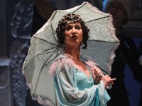 Content image for: 522295 | Ольга Бузова блистала на сцене театра в нарядах в стиле 1900-х годов