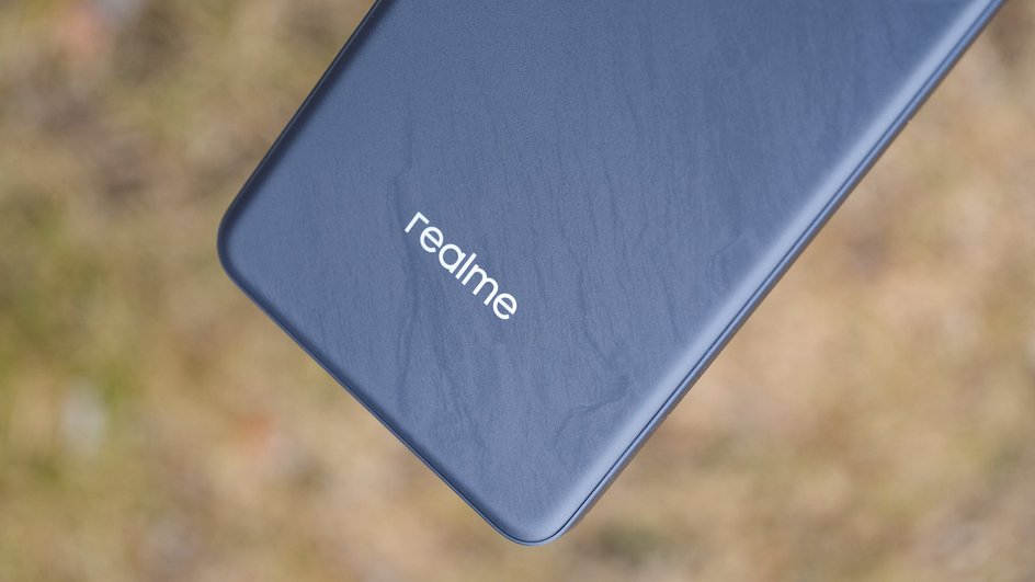 Смартфон realme 13+ 5G