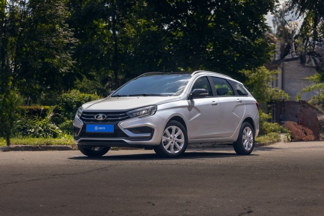 Lada Vesta CVT