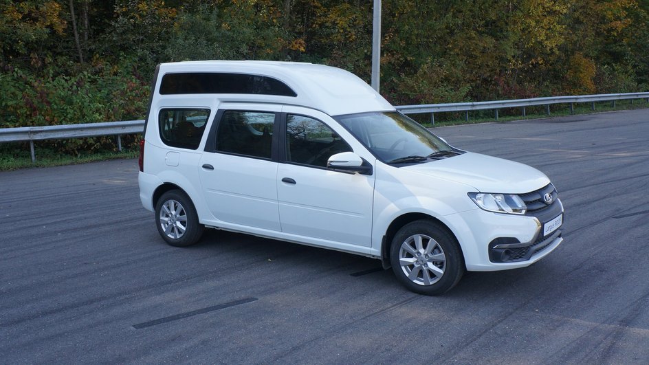 Как выглядит новая Lada Largus Roof