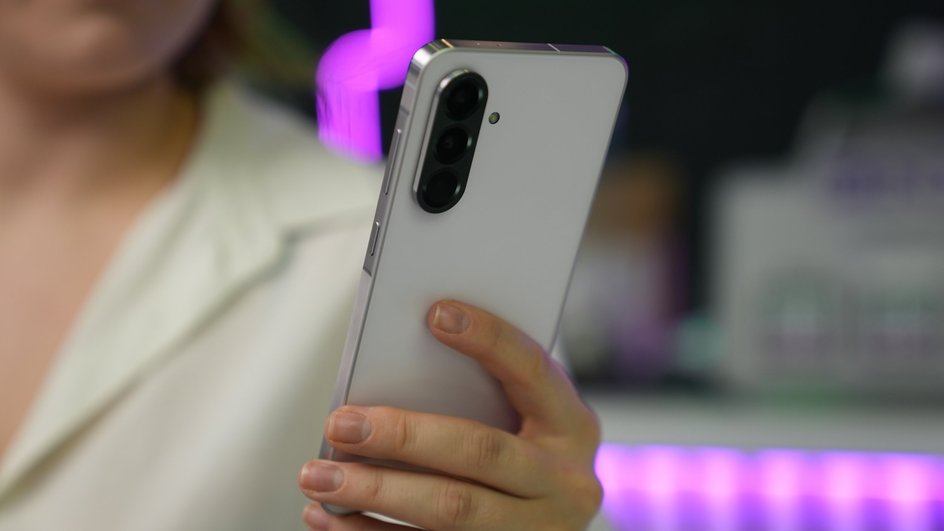 Смартфон Samsung Galaxy A56 Смартфон Samsung Galaxy A56