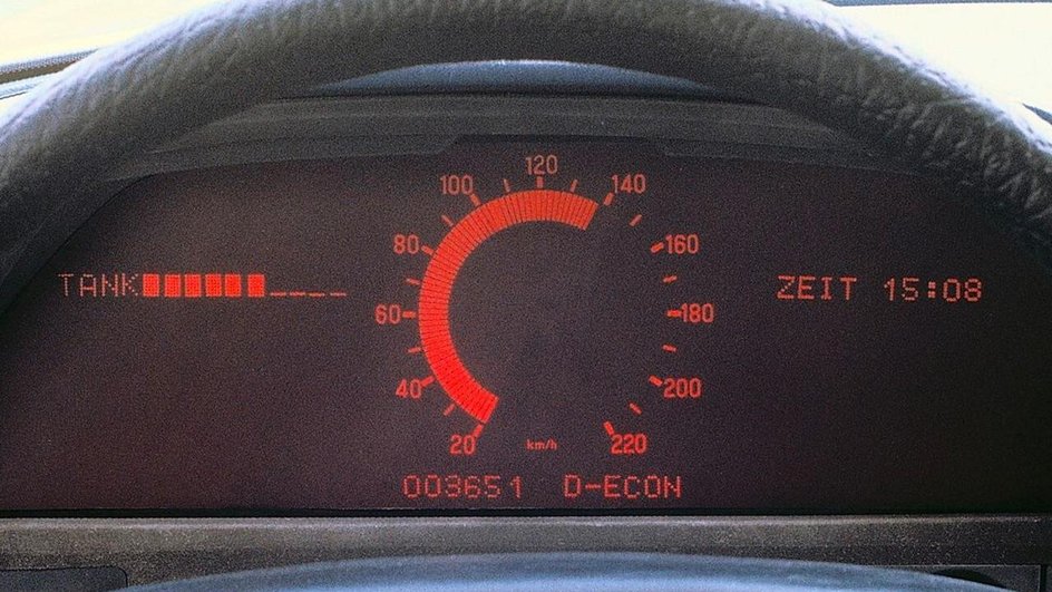 Mercedes-Benz Auto 2000 Mercedes-Benz Auto 2000