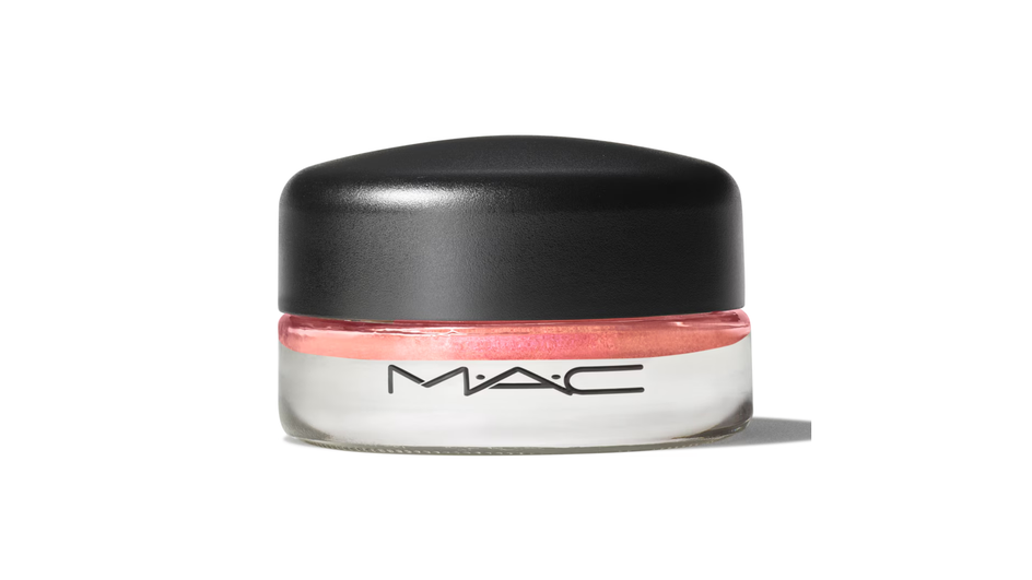 Кремовые тени бренда МАС серия Pro Longwear Paint Pots цвет персиковый с золотисто-розовым перламутром Кремовые тени бренда МАС серия Pro Longwear Paint Pots цвет персиковый с золотисто-розовым перламутром