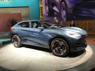 slide image for gallery: 24995 | Seat Tavascan