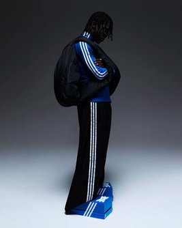 Кроссовки-коробки. Фото: Adidas