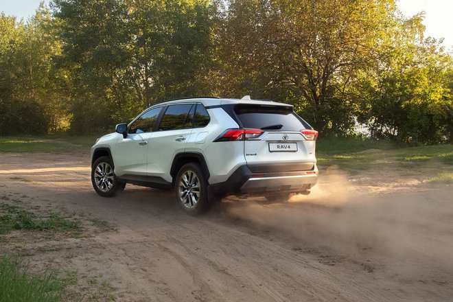 Toyota RAV4 V 2019 Кроссовер