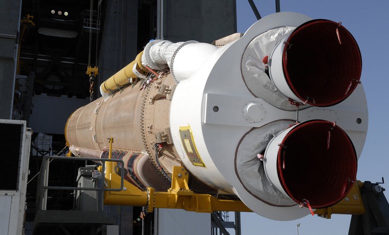Ракета Atlas V с двигателями РД-180. Фото:  NASA / ULA