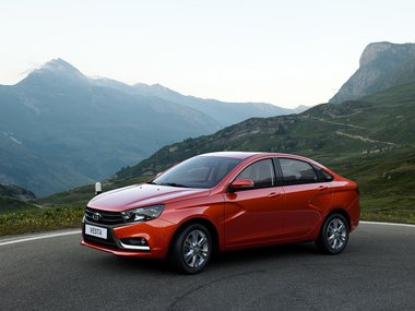 slide image for gallery: 18100 | Lada Vesta