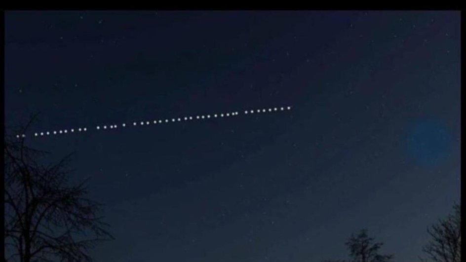 Спутниковый «поезд» Starlink можно увидеть в ночном небе невооруженным глазом Спутниковый «поезд» Starlink можно увидеть в ночном небе невооруженным глазом