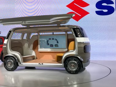 slide image for gallery: 25181 | Suzuki Hanare