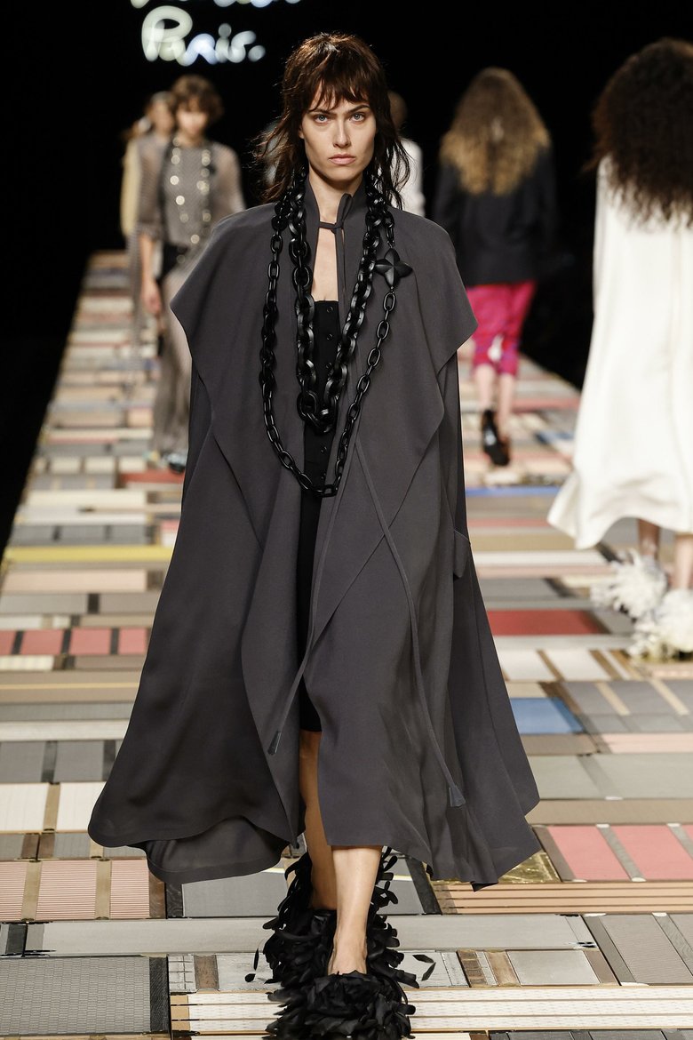 Louis Vuitton, весна-лето 2025 Louis Vuitton, весна-лето 2025