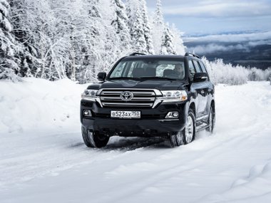 slide image for gallery: 18962 | Land Cruiser 200