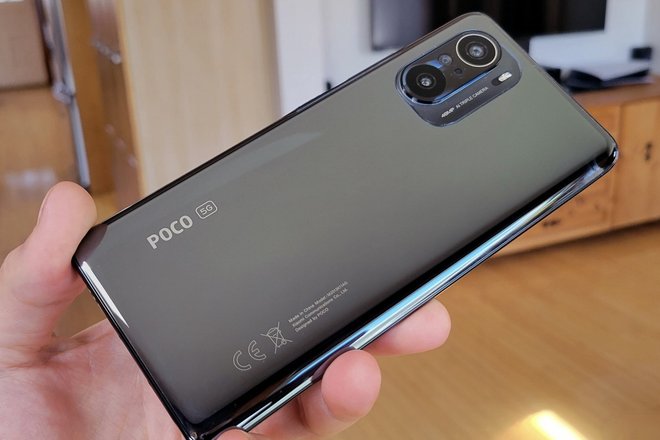 POCO F3