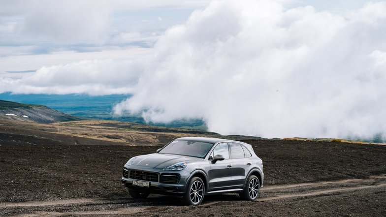 slide image for gallery: 25969 | Porsche Cayenne Coupe