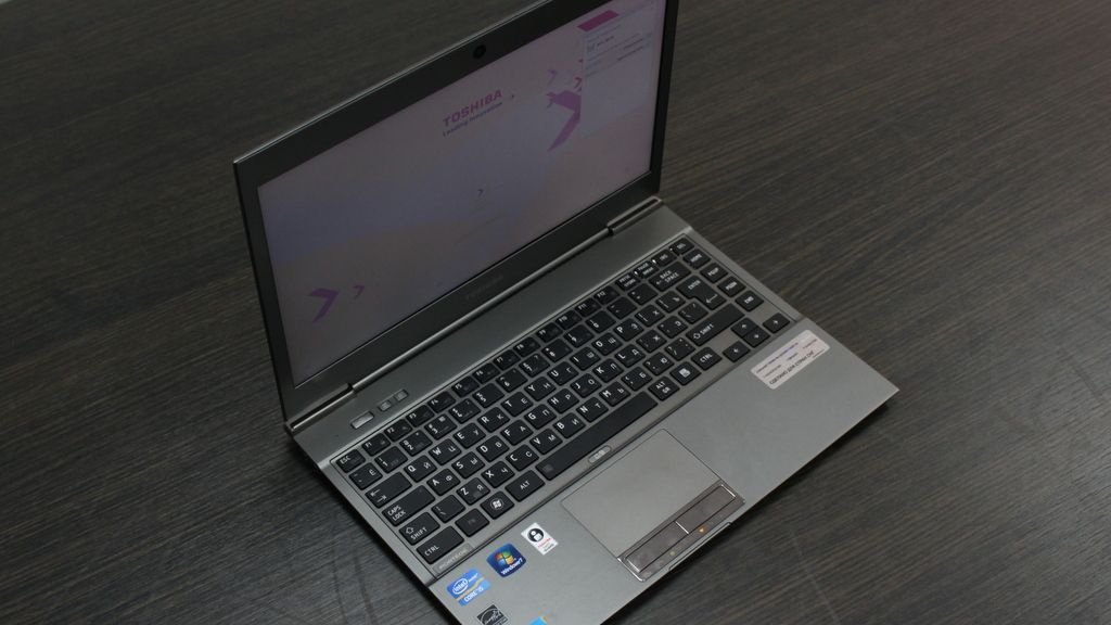 Toshiba обзор. Toshiba Portege z830. Ультрабук Toshiba Portege 2013.