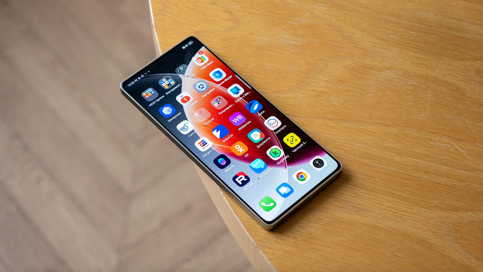 Смартфон TECNO CAMON 30 Pro 5G Смартфон TECNO CAMON 30 Pro 5G