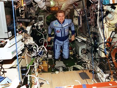 Космическая станция «Мир» внутри