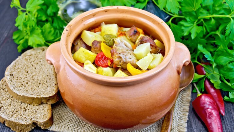 Рагу с курицей и овощами в горшочке Рагу с курицей и овощами в горшочке