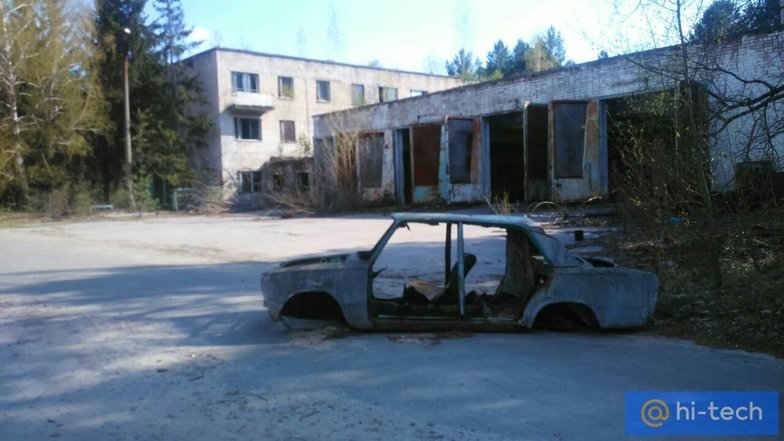 slide image for gallery: 24569 | Брошенный транспорт Чернобыля