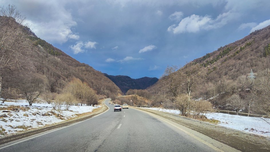 Автомобильная дорога в Архыз