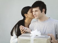 Content image for: 500023 | 5 способов сделать подарок мужчине на 23 февраля и не разориться